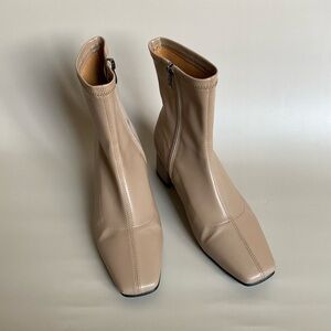 Zipped up Ankle boots